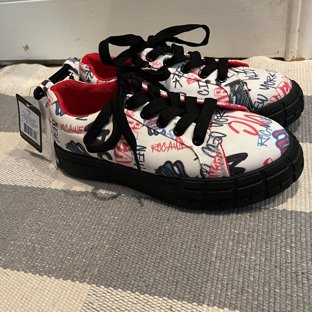 Graffiti Rocawear Shoes - Picture 4 of 6
